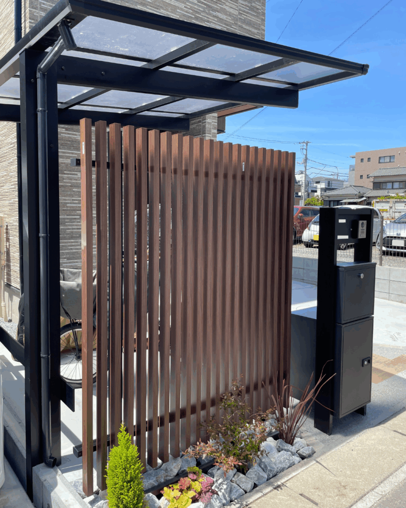 敷地を広くゆとりあるデザインに！オリジナルを盛り込んだオープン外構