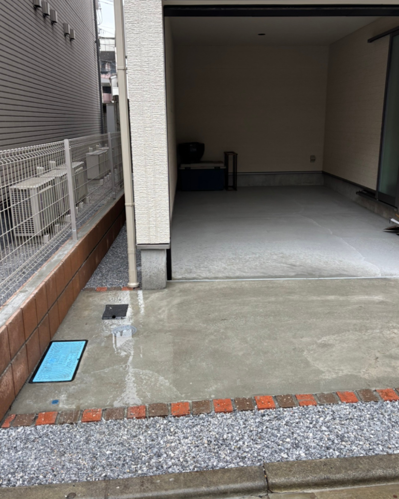 デザインも安全性も！ユニバーサルデザインの新築外構