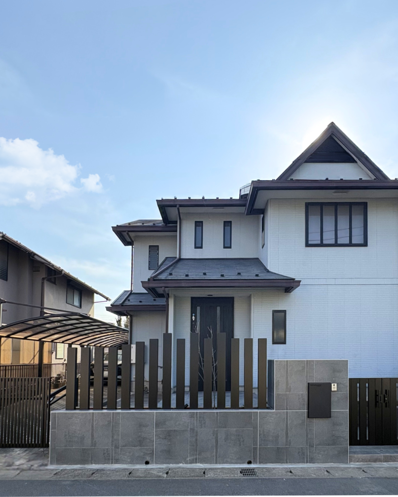 機能性とデザイン性を両立  浦安市のクローズ外構リノベーション