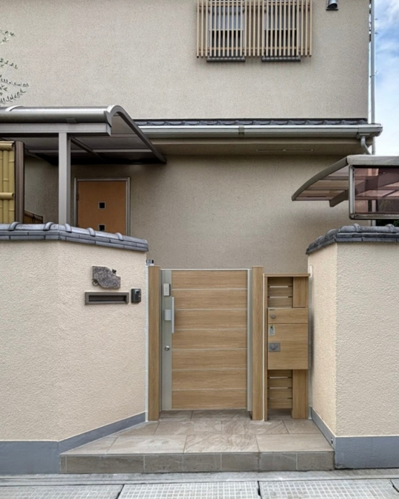 門扉とタイルでここまで変わる玄関アプローチ！市川市の外構リフォーム